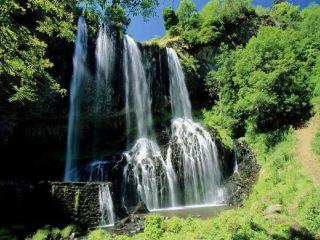 Gîte familial avec charme d'école, terrasse, terrain clos, proche gorges de la Loire et sites naturels - FR-1-582-185 - 2