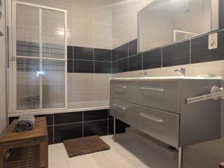 Élégante maison de maître XVIIIe, jardin clos 500m², nature, proche Puy-en-Velay, 11 pers., cosy & confort - FR-1-582-315 - 6