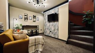 Modern 3BR Smart Home - 5