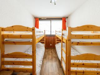 Appartement spacieux de 57m² avec balcon pour 6 pers., au pied des pistes - FR-1-807-74 - 4