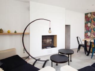 Gîte d'Architecte 6 Pers. avec Terrasse et Jardin à Pissotte - FR-1-426-480 - 2