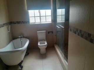 Pendora Lodge Measroch and Joubert str Piet Retief - 6