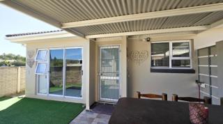 Cozy Lodge Guest House - 2