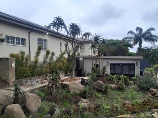 Pendora Lodge Measroch and Joubert str Piet Retief - 8