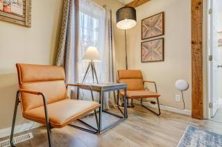 Downtown Launchpad for Urban Explorers | Fireplace - 5