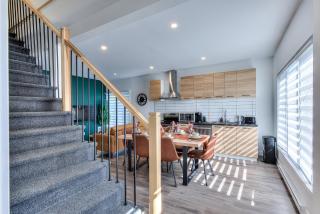 Modern Comforts 3 Bedroom & Full Kitchen & Wifi & Easy Montreal Access - 5