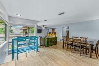 Large Upgraded, Family Friendly Condo With Garage - 3