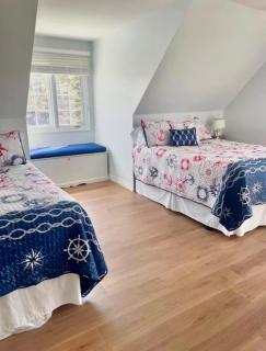 Blue Ocean Cove Beach House - 6