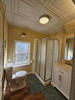 Monthly Rental - Fully Furnished - Includes all Utilities & Linens! - 3