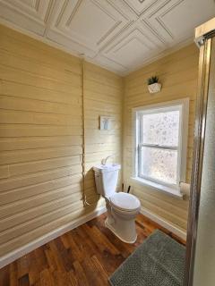 Monthly Rental - Fully Furnished - Includes all Utilities & Linens! - 1