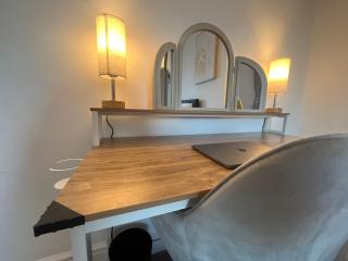 Mumbles - Short Stay -15min to Swansea City Centre - 5