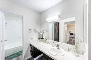 Check-in Now Luxe Apt Free Parking & Free WiFi - 9