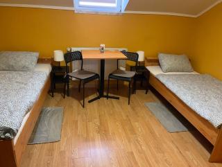 Rooms with private Bathroom & Free Parking ''Sobe Zoka,, - Subotica - 8