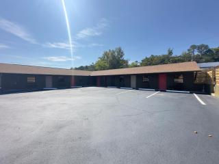 Woodland Parkview Motel - 8