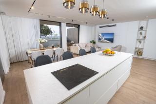 מיקונוס על הים נהריה - 2