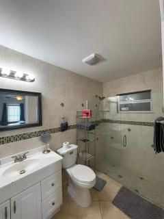 Spacious 5Bdrm, 3Bath Ideal for Families & Groups! - 9