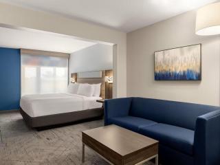 Holiday Inn Express & Suites Raleigh West - Lenovo Center by IHG - 6