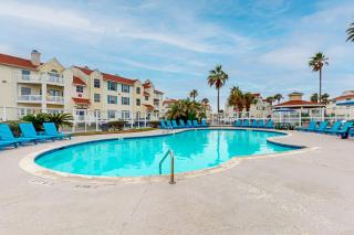 Beach Club - Resting Beach Face - 8