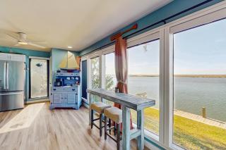 Wilson's Watering Hole - Captain’s Quarters - Padre Island - 4