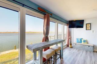 Wilson's Watering Hole - Captain’s Quarters - Padre Island - 5