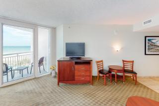 Sandy Beach Resort 404 - 5