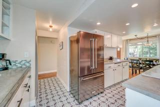 Renton Oasis - Relaxing 3BR Home with Great Outdoor - 2