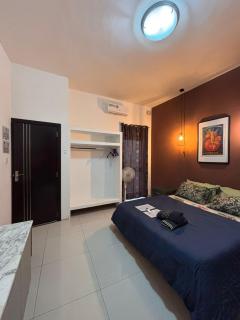 Sliema Central with Balcony Airconditioned and Comfortable Self Check IN - 8