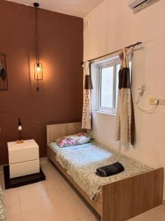4 Person Sliema Spacious Room Airconditioned and Self Check - Sliema - 8