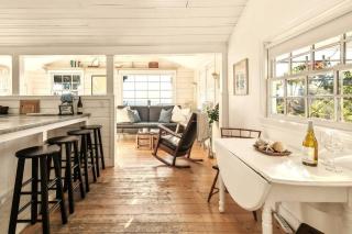 Charming Beach Cottage with Ocean Views & Sauna - 9