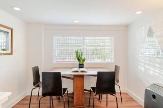 Cozy Private Urban Oasis - The Ballard Bungalow - 6