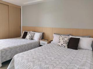 Medellin, Bring your toothbrush, in Laureles - 0