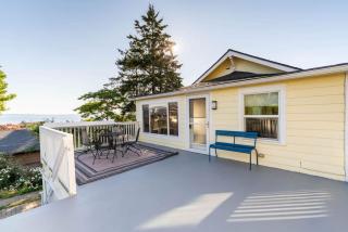 Orca Haven - 2BR with Scenic Views in Richmond Beach - 9