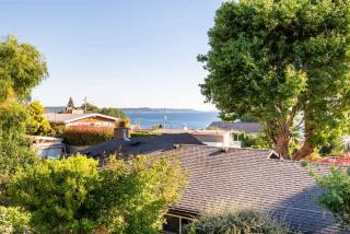 Orca Haven - 2BR with Scenic Views in Richmond Beach - 6