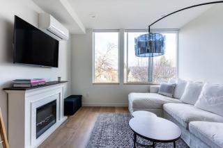 Elegant 1BR Retreat in Columbia City Seattle - 3