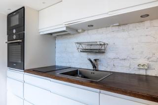 Bright Loft Apartment Steps From Linnanmäki & Alppipuisto - 7