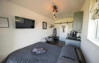 Hot Tub Haven Farr North 2 - 9