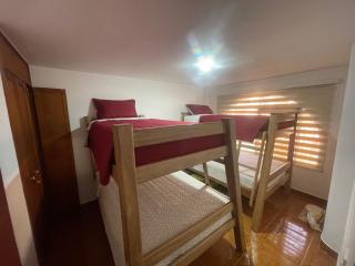 Habitación acogedora en ambiente familiar al norte de Medellín - 9