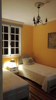 Casa patrimonial completamente renovada a minutos del centro - 9