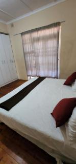 18 Laburnum Lodge - 2