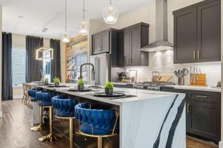 Showboat Vibes Murals Karaoke Stage Free Parking - 9