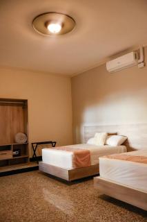 Remfort Hotel Antigua - 3