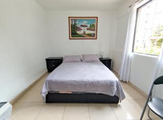 Hostal Casa Coliving Laureles Medellin - 9