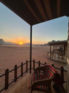 Bubbles Desert Camp Jeep Tours - 5