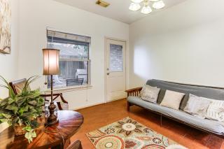 Explore Houston and Beyond! Spring Home with Backyard - 2