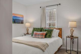 New 3 Bedroom 3 Bath Mountain Retreat - 7