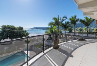 Whitsunday Escape - Beachfront Penthouse with Pool - 2