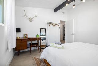 Rancho Relaxo - hot tub, fire pit, open air bath and comfy beds - 7