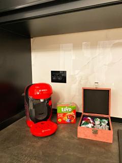 Beautiful Dining Area Full Kitchen Free Parking AC Bathtub - 1