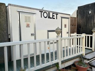 Dolafon farm luxury glamping cabin with hot tub - 9