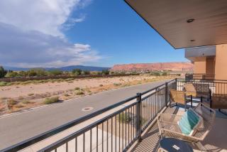 Golfers Poolside Retreat - 7